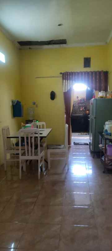 rumah jln kelurahan sd pd rajeg