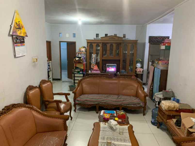 rumah kawasan elite taman setiabudi banyumanik