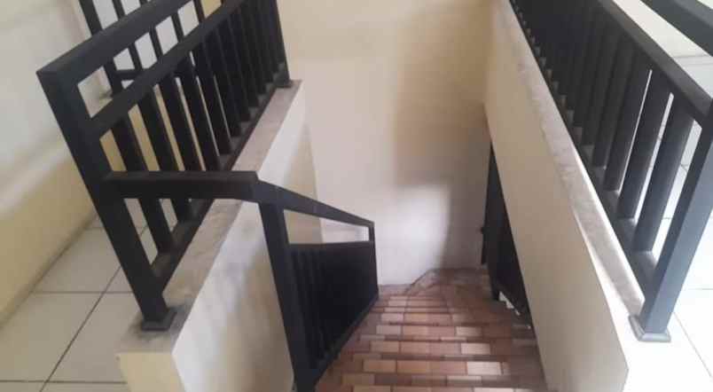 rumah kedungmundu tembalang semarang