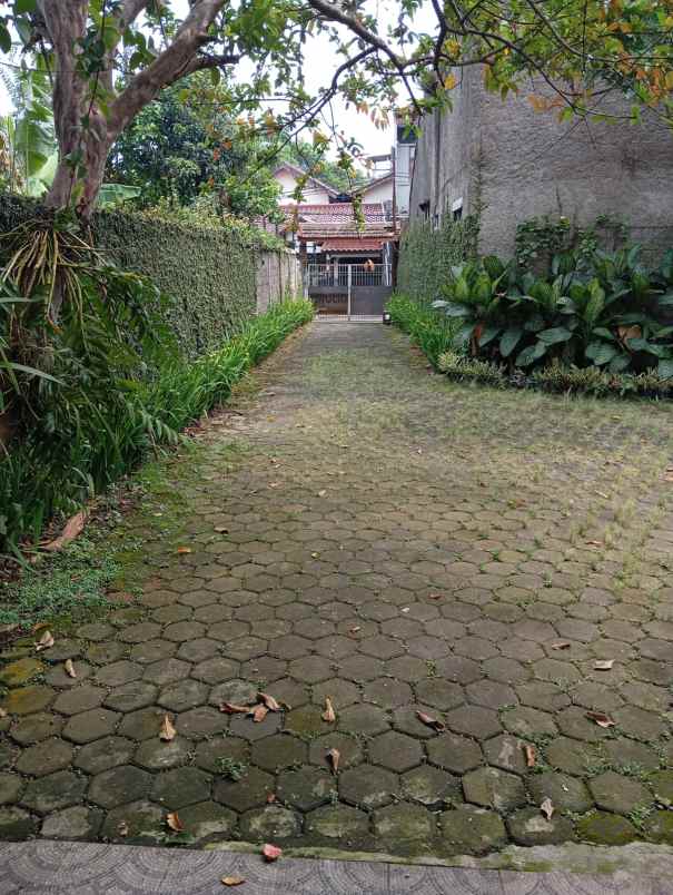 rumah komplek cibabat cimahi lokasi strategis lt luas