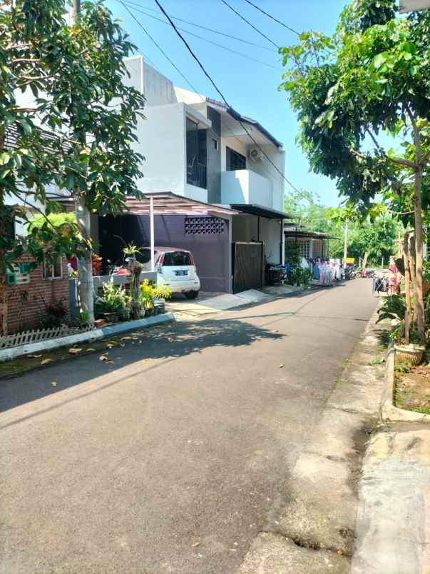 rumah komplek cihanjuang full renovasi 8 menit pemkot