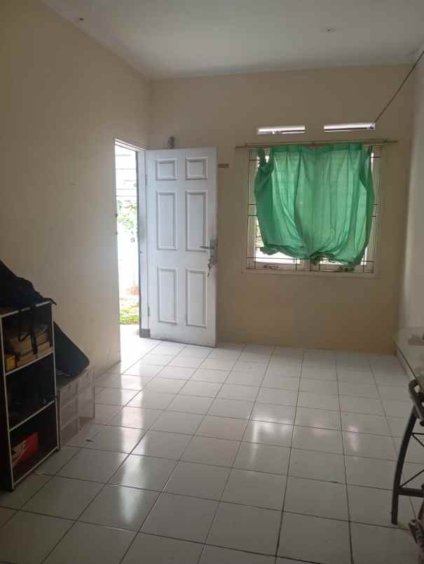 rumah komplek sariwangi akses mudah dekat polban