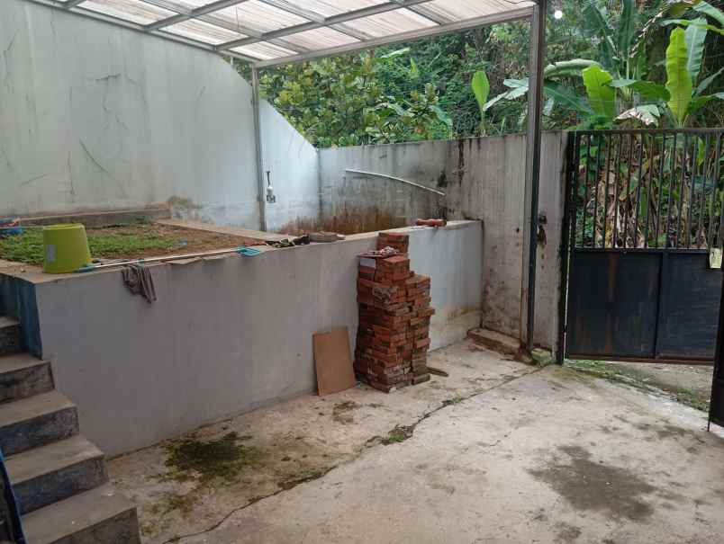 rumah komplek sariwangi akses mudah dekat polban