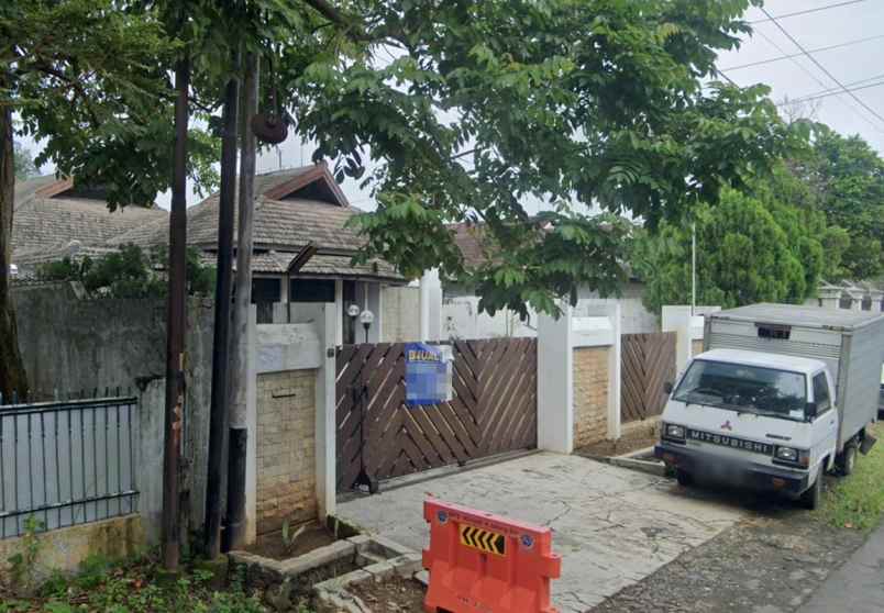 rumah kosong bagus di lempongsari kota semarang shm