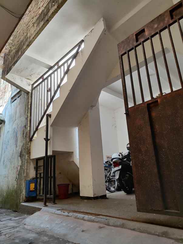 rumah kost super strategis di area kampus kota malang