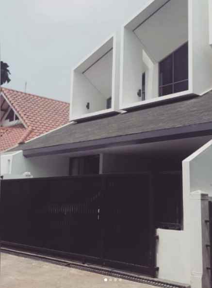 rumah lebak bulus