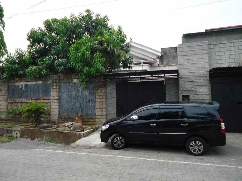 rumah luas kosong shm di kalicari kota semarang