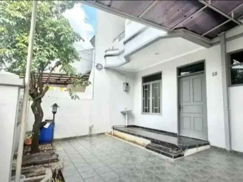 rumah megah di kayu putih pulo gadung