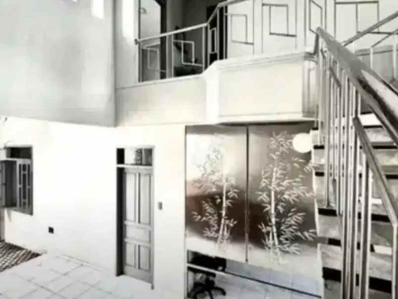 rumah megah di kayu putih pulo gadung