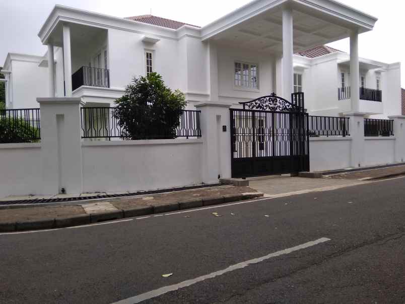 rumah menteng brand new lux dan gagah