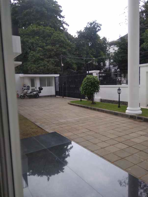 rumah menteng brand new lux dan gagah