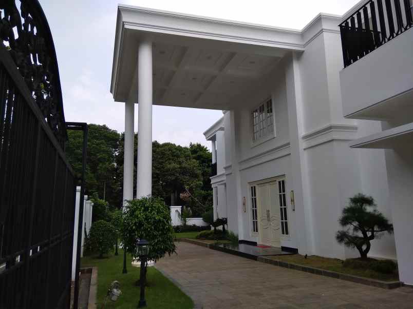 rumah menteng brand new lux dan gagah