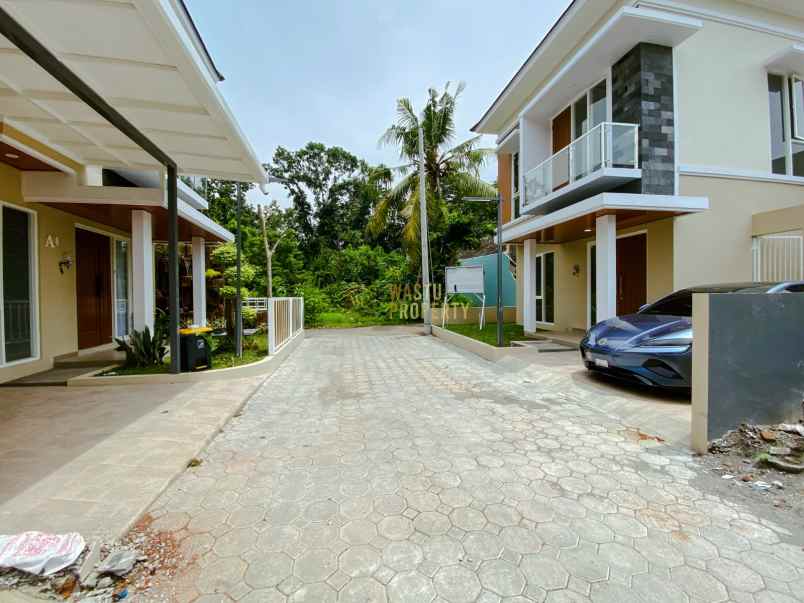 rumah mewah 2 lantai dalam cluster premium prambanan