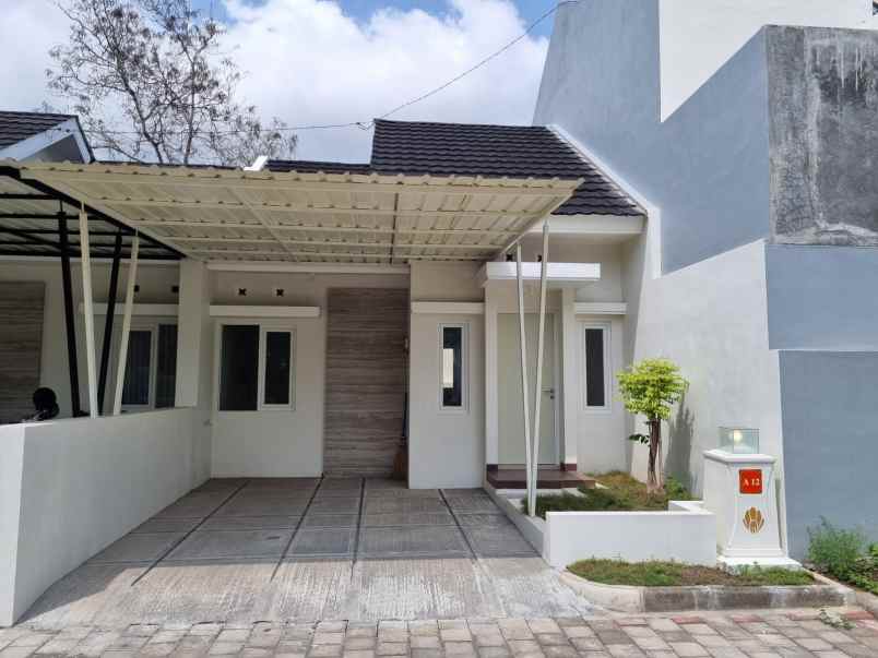 rumah minimalis cantik di prambanan