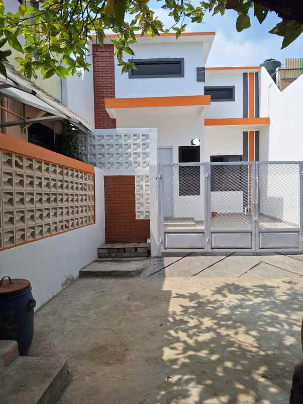 rumah minimalis harga nego di btr 2 bekasi timur