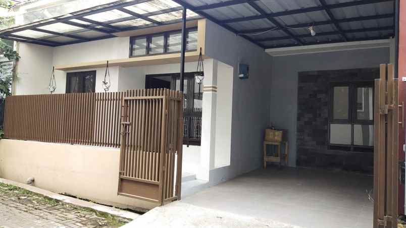rumah minimalis komplek sariwangi regency akses mudah