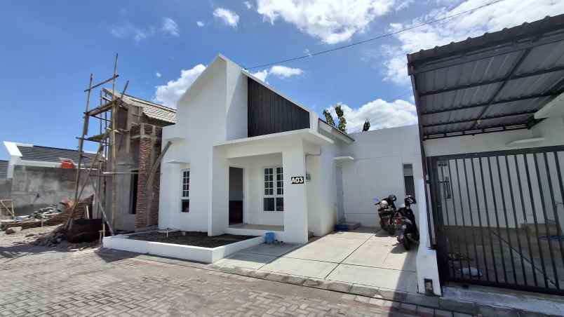 rumah minimalis scandinavian utara rsi klaten