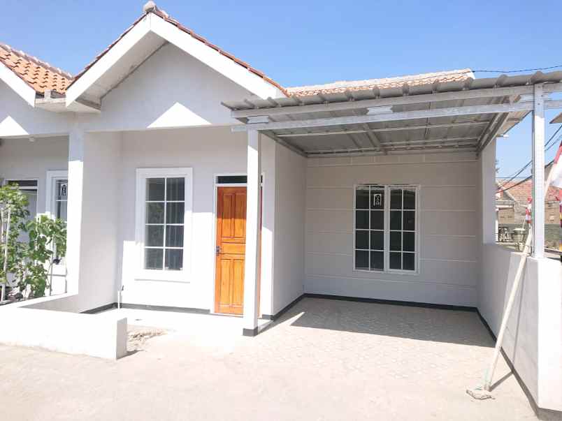 rumah minimalist dekat toll kopo