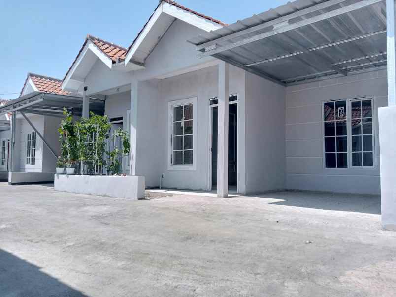 rumah minimalist dekat toll kopo