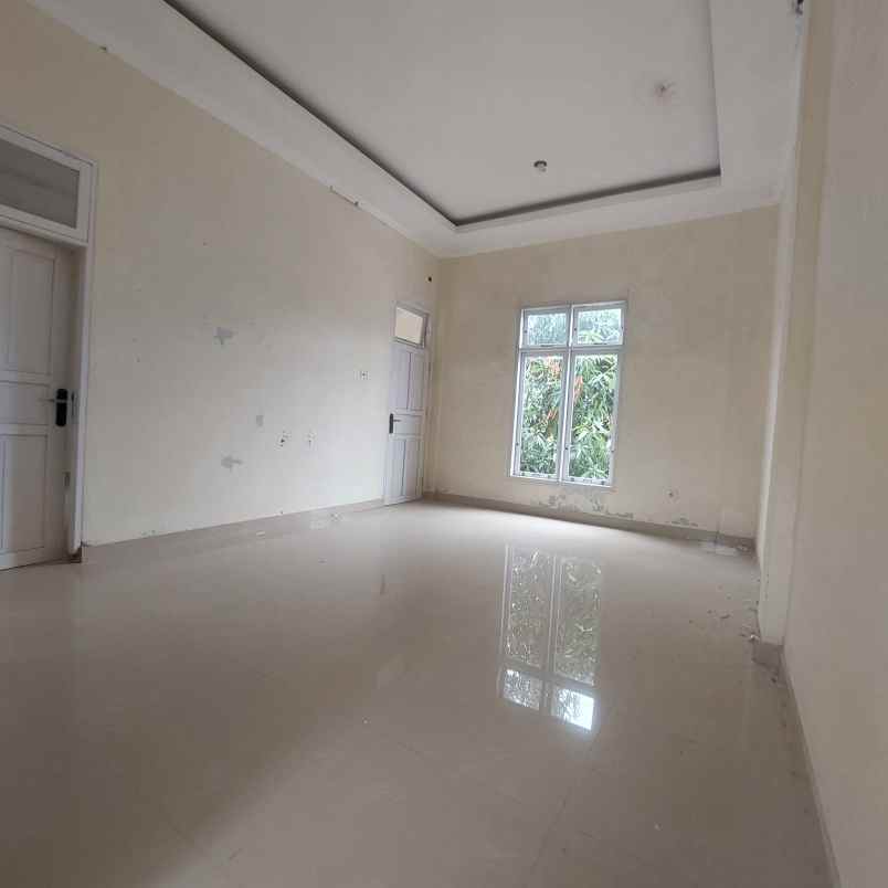 rumah modern bertingkat di puri kencana balikpapan