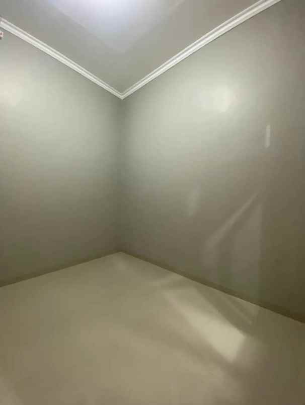 rumah modern minimalis bebas banjir lokasi strategis