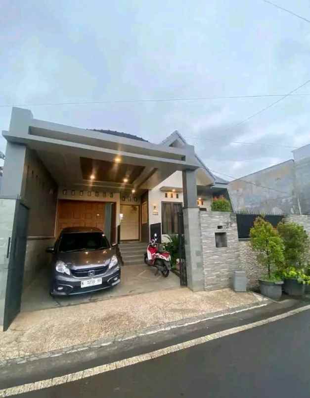 rumah modern siap huni lokasi di bumiayu malang