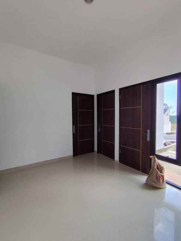 rumah nuansa villa harga 300 jutaan lokasi kota batu