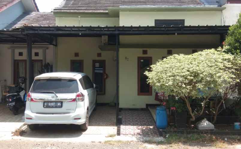 rumah perum komersil siap huni dan strategis