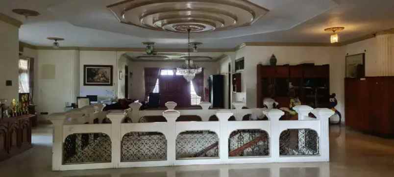 rumah pinggir jalan raya tomang 200 m ke roxy square