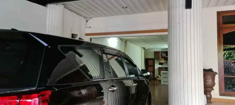 rumah pinggir jalan raya tomang 200 m ke roxy square