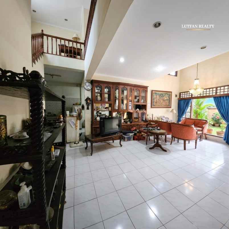 rumah secondary dalam komplek pondok gede