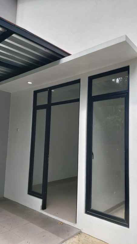 rumah siap huni dekat rs hermina di grafika banyumanik