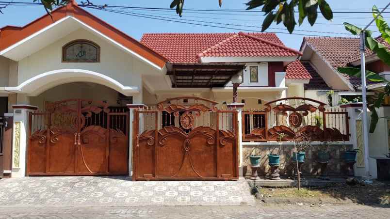 rumah siap huni deltasari ada 4 unit ac