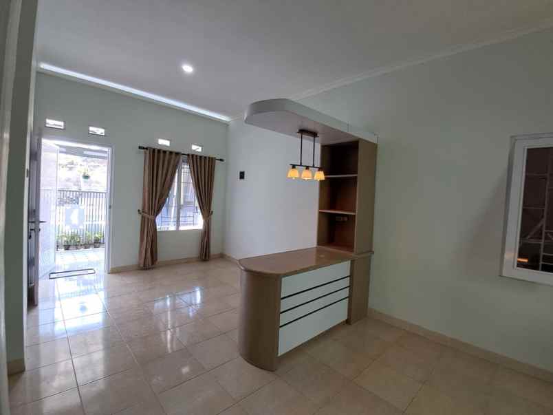 rumah siap huni di jaban jalan damai kaliurang km 8 5