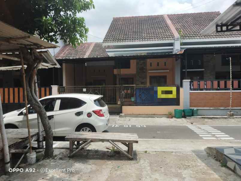 rumah siap huni super strategis karanganyar kota