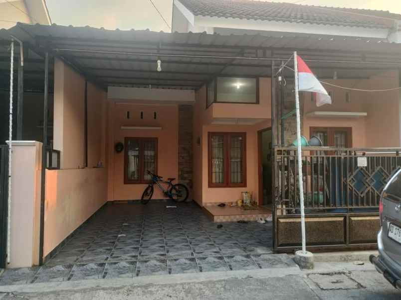 rumah siap huni super strategis karanganyar kota