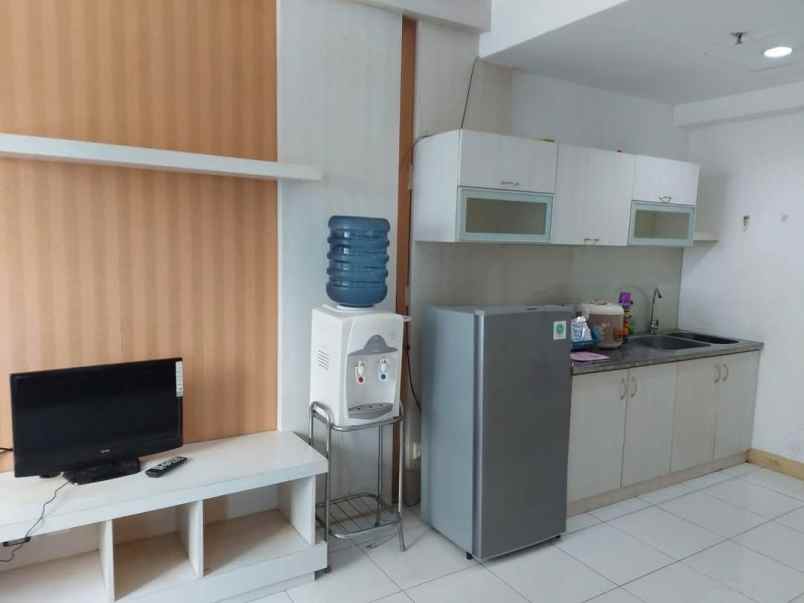 sewa apartemen berkeley uc universitas ciputra