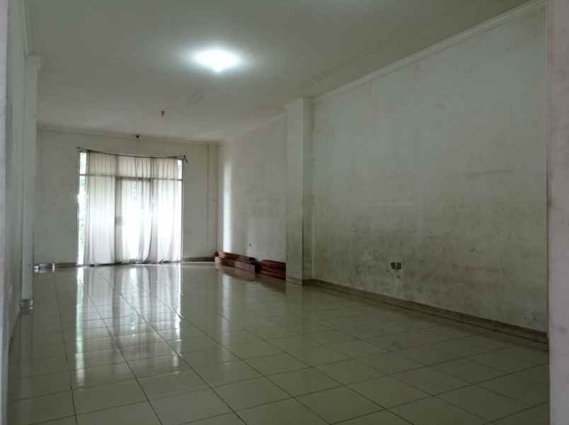sewakan ruko 4 lantai di slipi palmerah jakarta barat