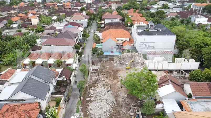 tanah dewi madri dekat drupadi merdeka moh yamin renon