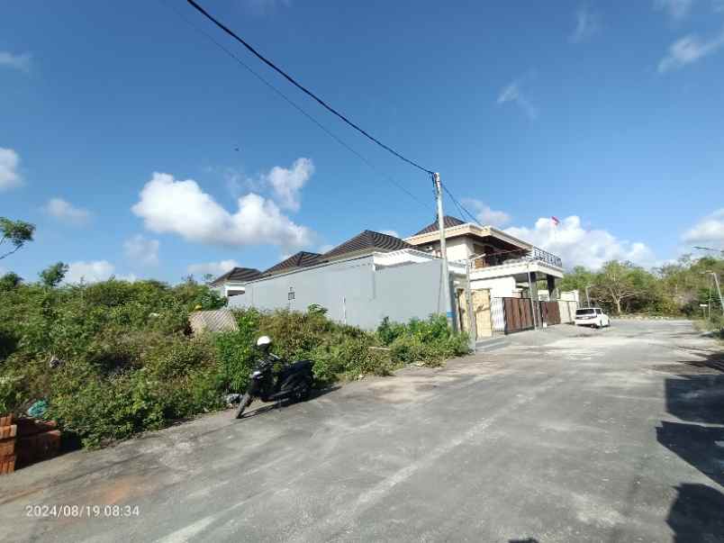 tanah view laut dan bandara di jimbaran bali