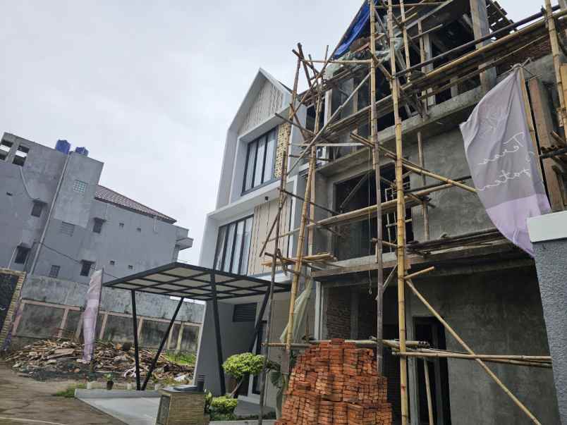 townhouse exclusive pejaten pasar minggu jaksel