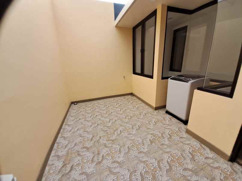 townhouse exclusive pejaten pasar minggu jaksel