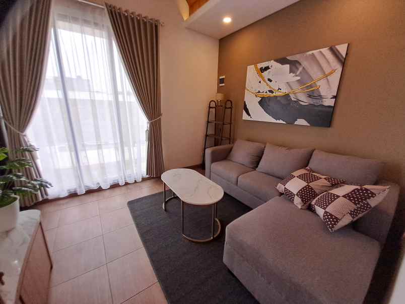 townhouse exclusive pejaten pasar minggu jaksel