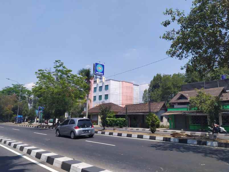 200 jutaan 15 menit kota jogja