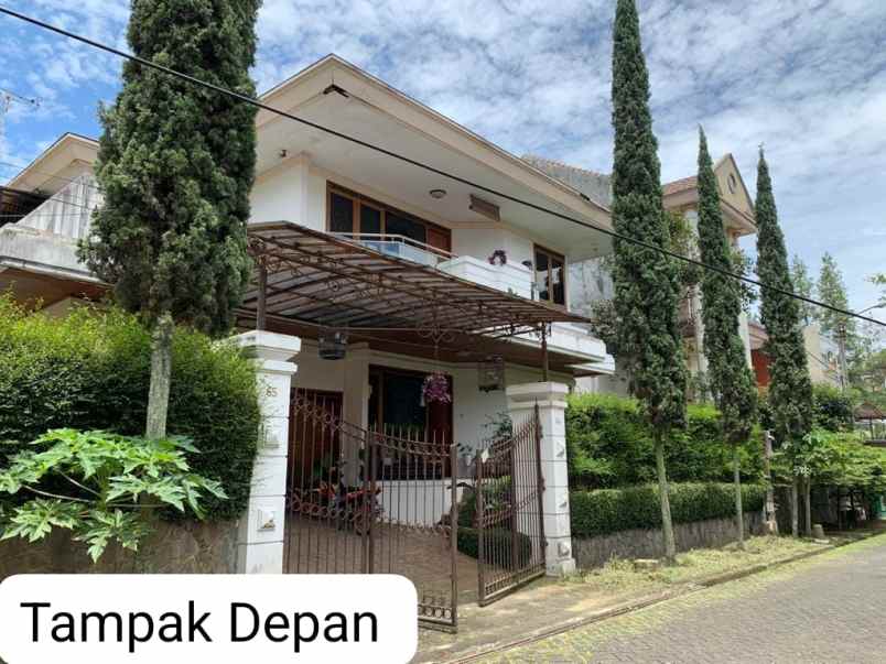 844 rumah asri 2 lantai di pondok hijau gegerkalong