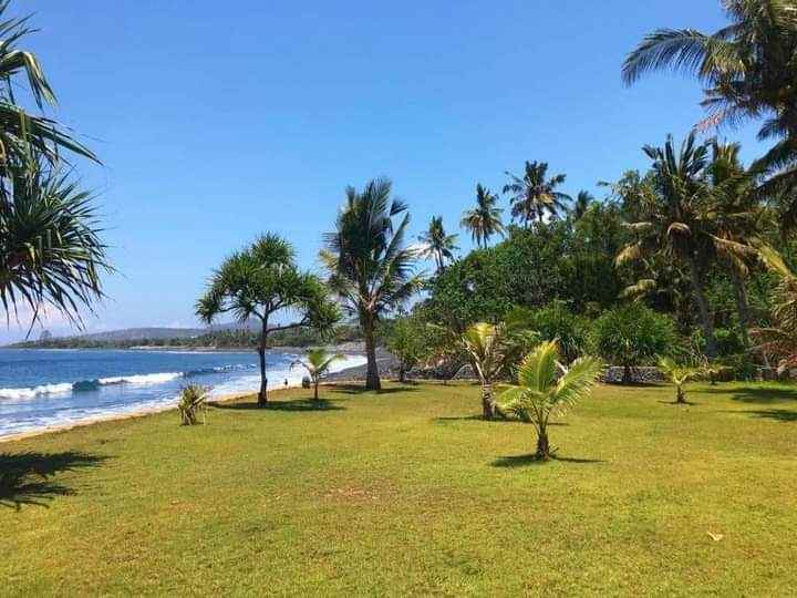 beach front villa for sale in karangasem