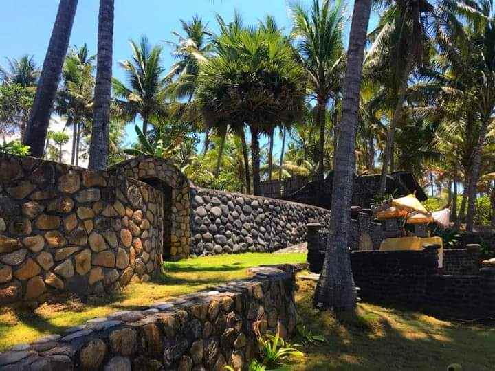 beach front villa for sale in karangasem