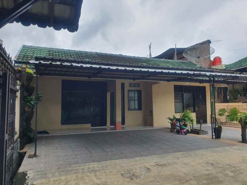 dekat kampus ugm rumah joglo nyaman huni