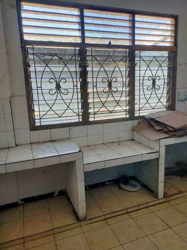 di sewakan ruko tlogosari