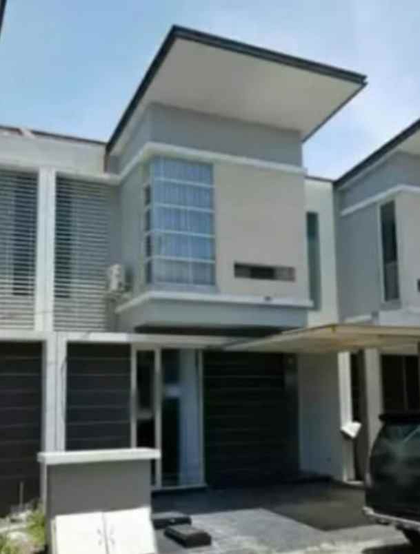 dijual cepat rumah siap huni di royal park residence